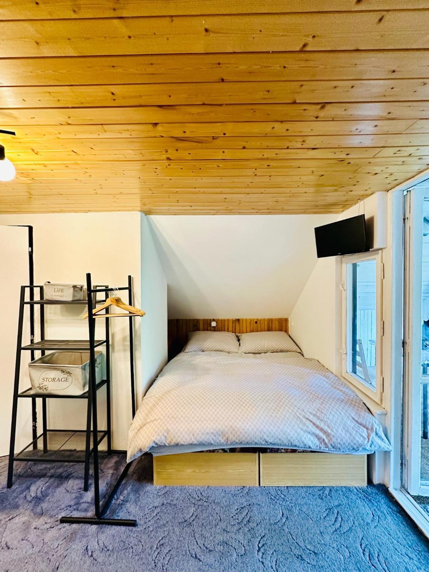 Chaloupka V Ceskem Raji Apartment Blata Екстериор снимка